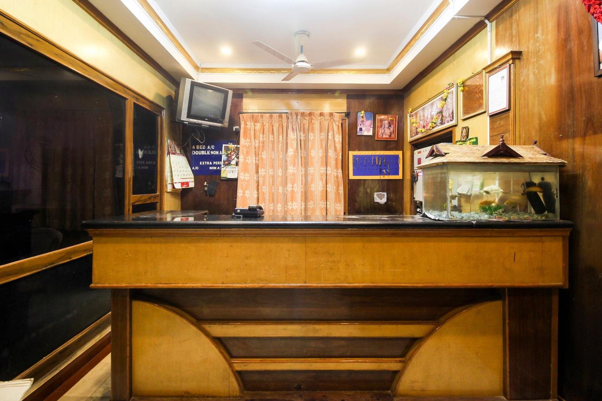Готель Spot On Jayalakshmi Residency Non Ac Kovilpatti Екстер'єр фото